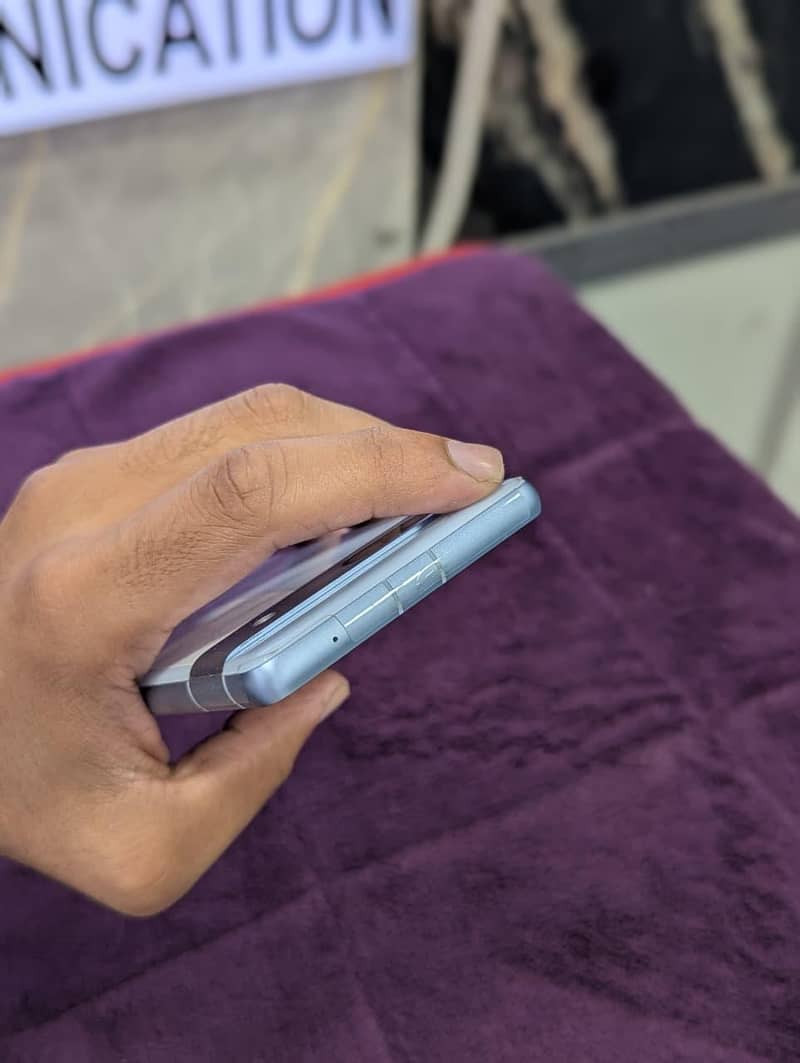 Google Pixel 7a 6