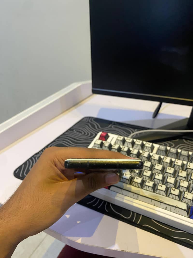Google Pixel 6a 4