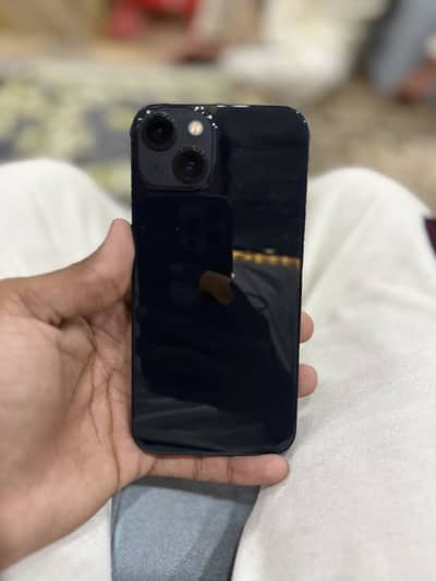 Apple iPhone 13