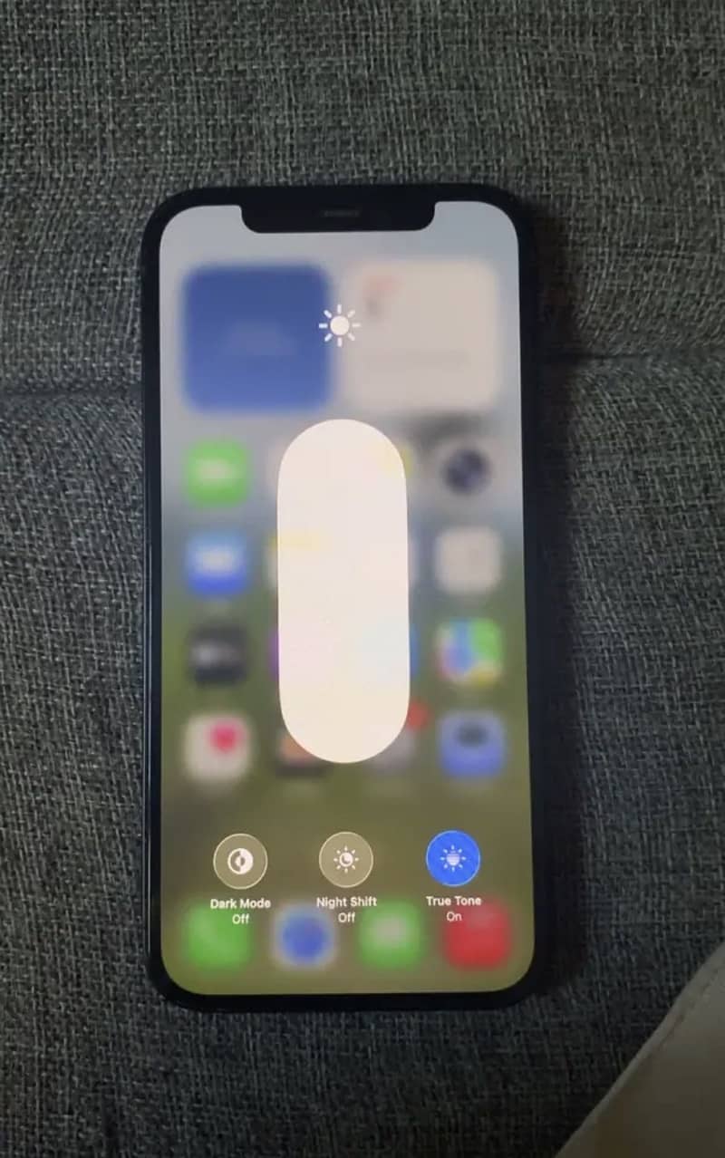 Apple iPhone 12 0