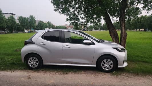 Toyota Yaris Hatchback 2021 – Silver | 2024 Import