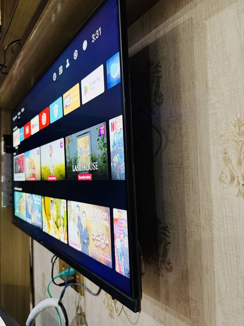 TCL LED 1