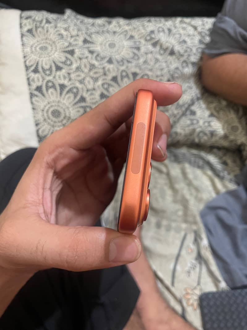 Apple iPhone 17 Pro Max 2