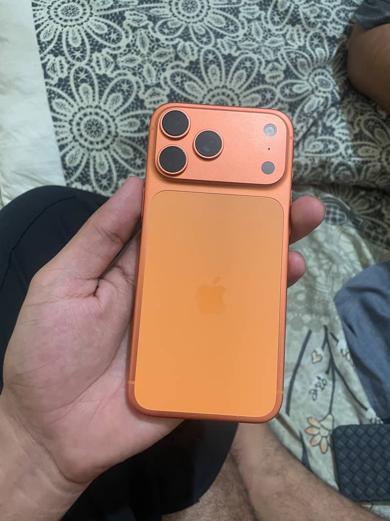 Apple iPhone 17 Pro Max 5