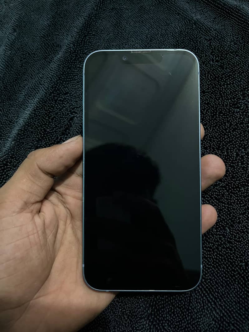 Apple iPhone 14 3