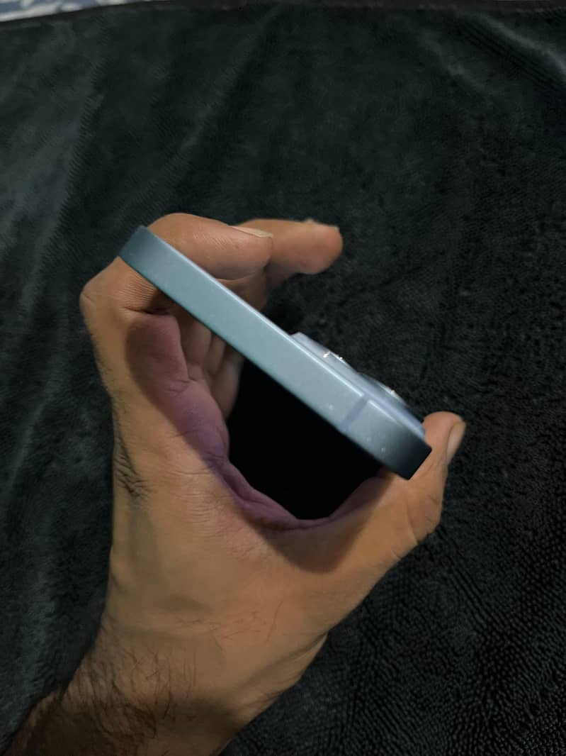 Apple iPhone 14 7