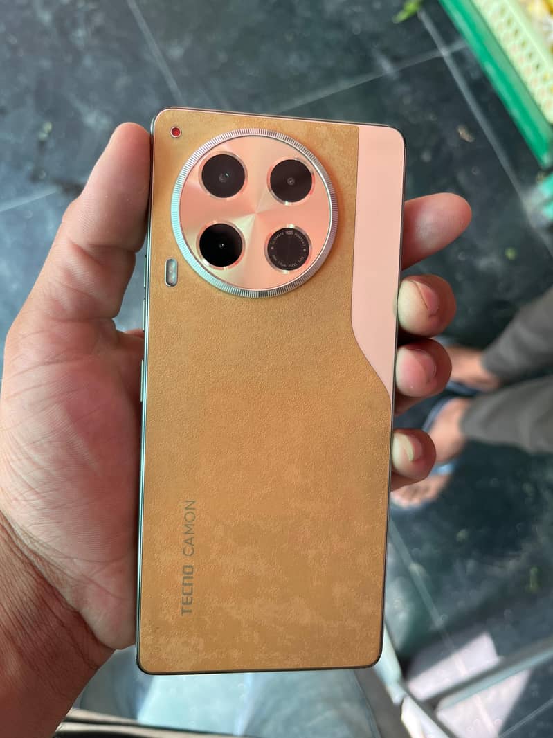 Tecno CAMON 30 4