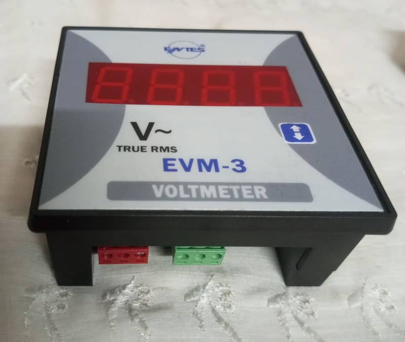 Digital Voltmeter 1