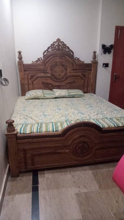 bed without metress