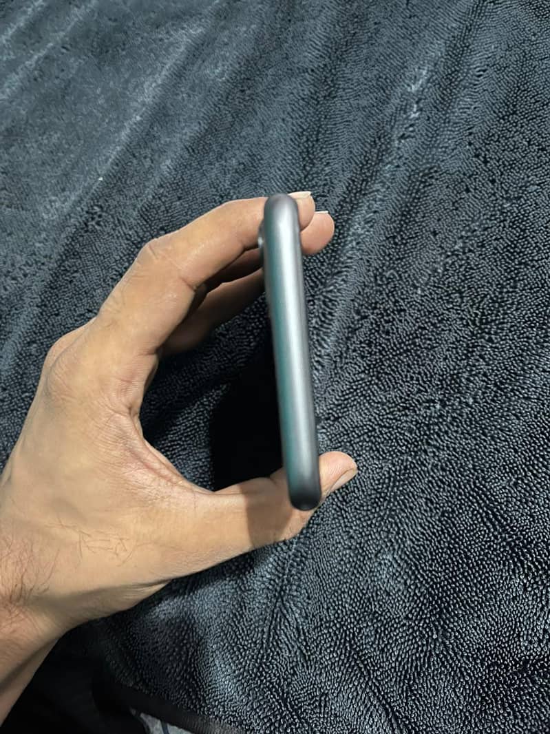 Apple iPhone 11 2