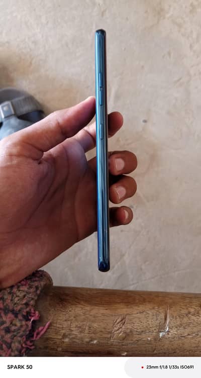 LG V40 ThinQ