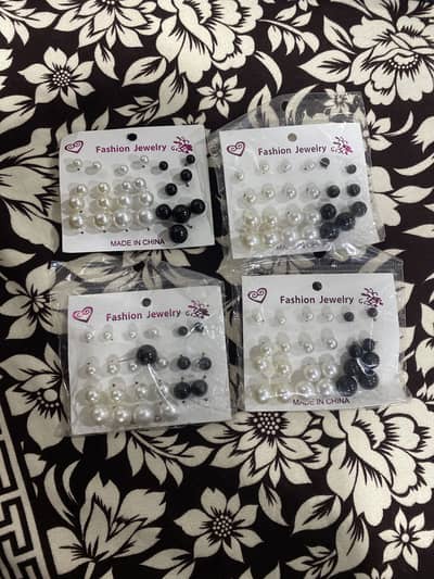 Tops earring set