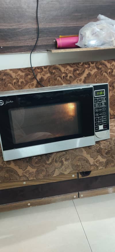 PEL Glamour 30L Digital Microwave Oven – Grill Function