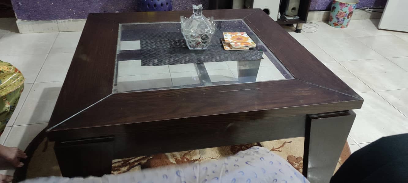 Dining table, LED reck table, and center table 9