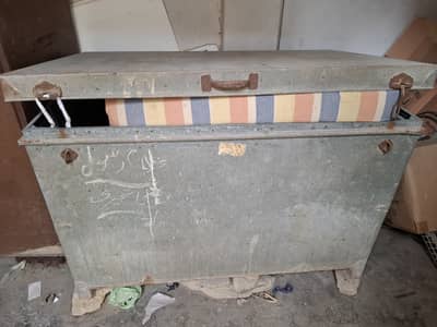 Petti (Trunk / Sandooq) for Sale – Good Condition