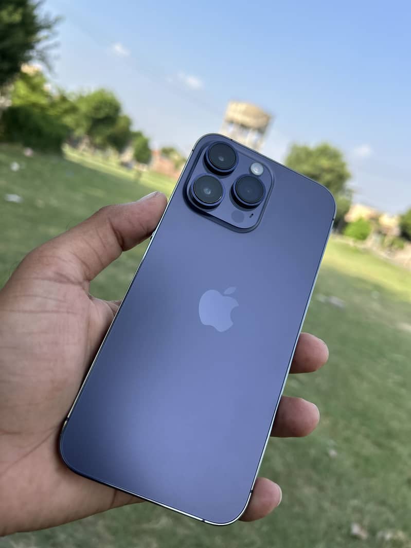 Apple iPhone 14 Pro Max 0