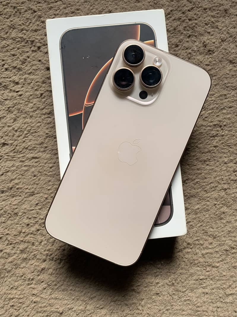 Apple iPhone 16 Pro Max 2