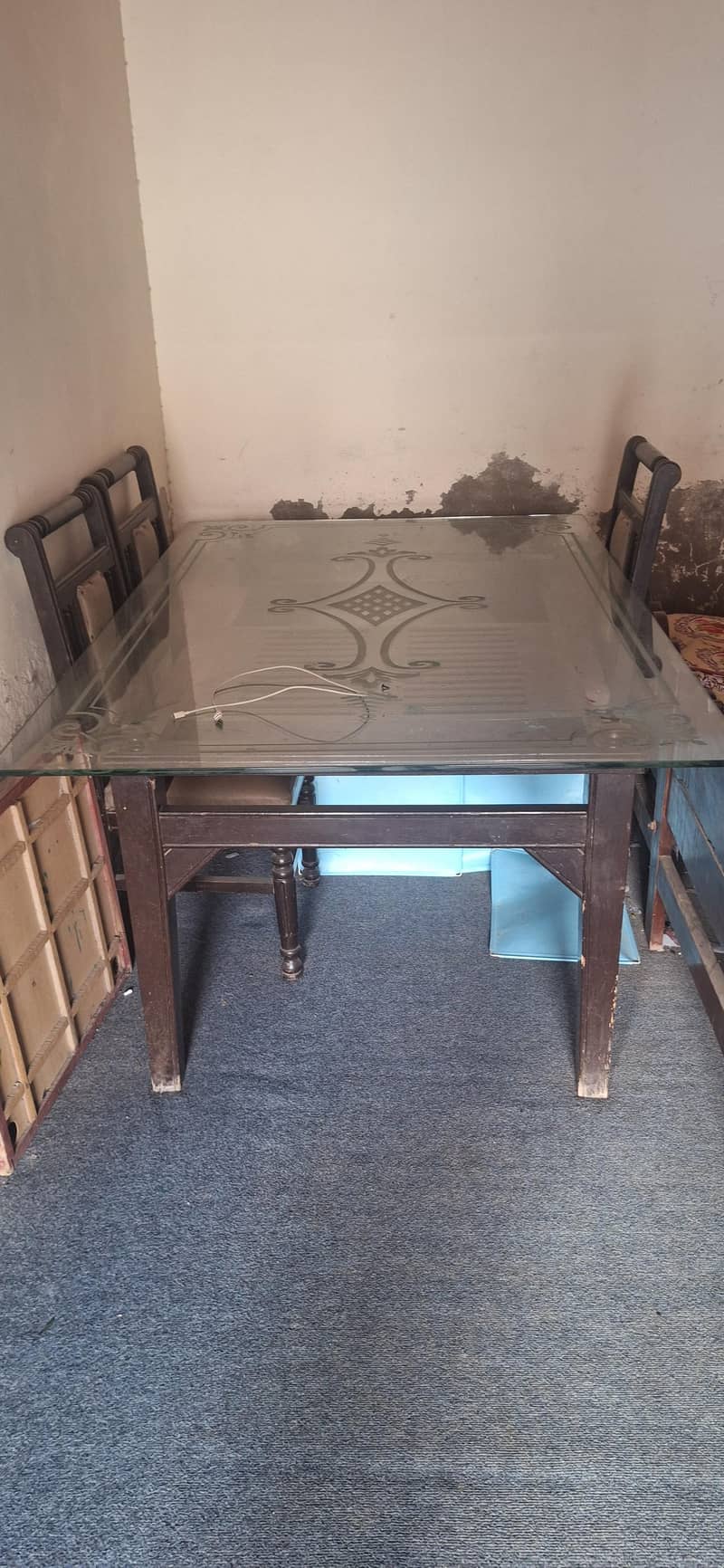 Dinning Table 0