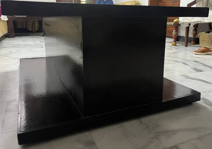 Centre Table (Semi Solid) 4
