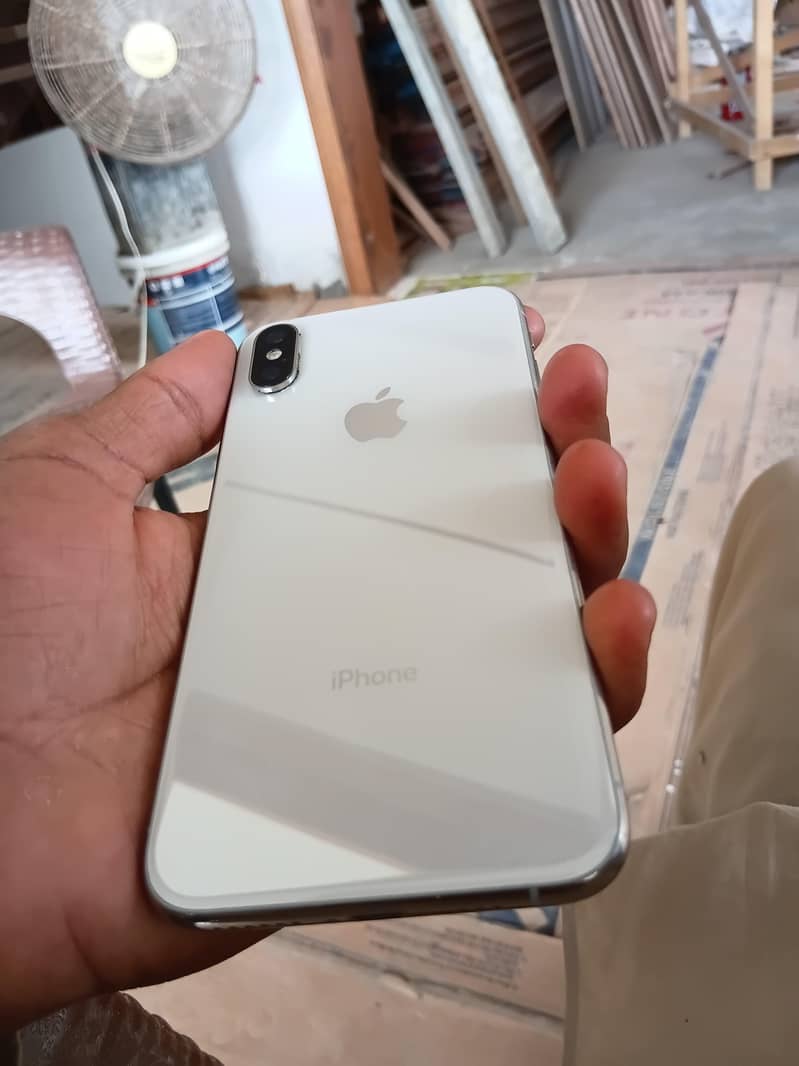 Apple iPhone X 1
