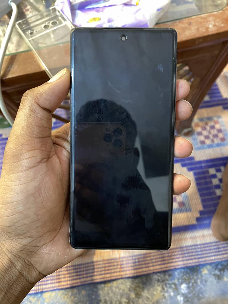 Google Pixel 6 4
