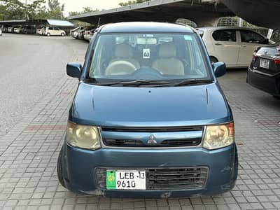Mitsubishi Ek Wagon 2013
