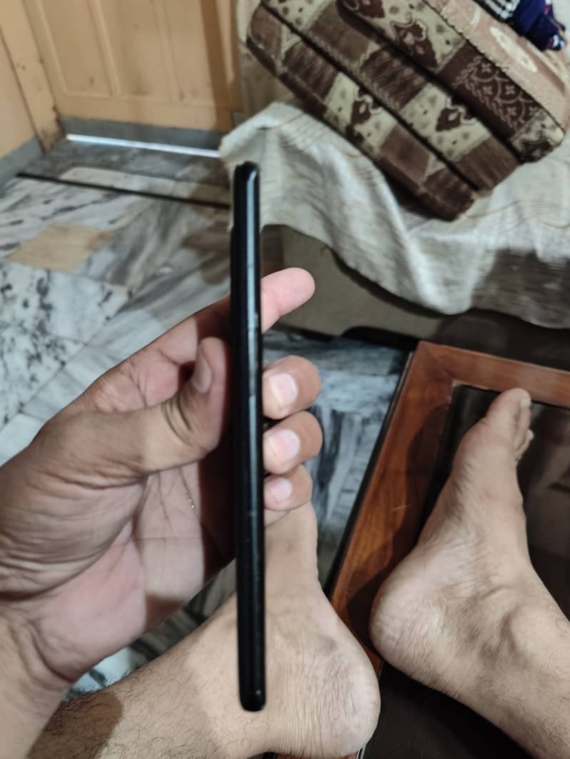 One Plus 10 Pro 4