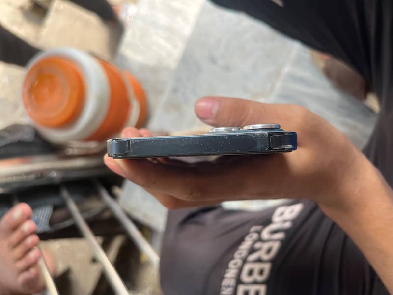 Apple iPhone 12 Pro Max 3