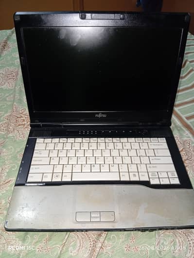 Fujitsu life book s series core I5 7th generation