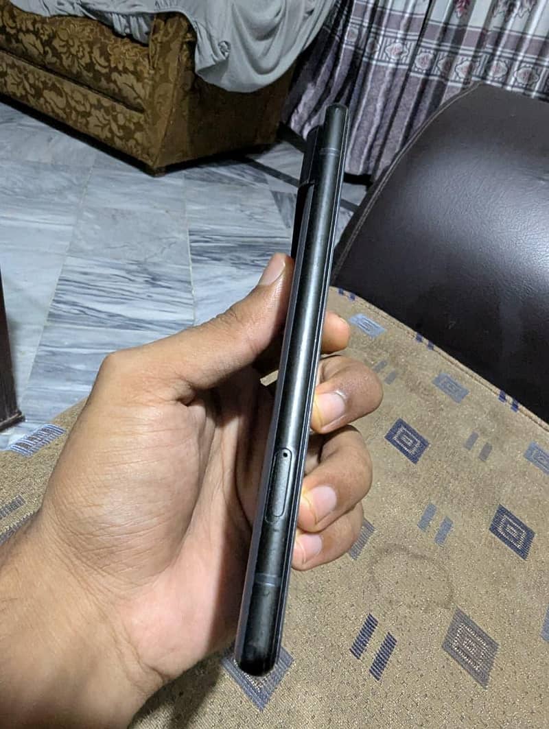 Google Pixel 6 4
