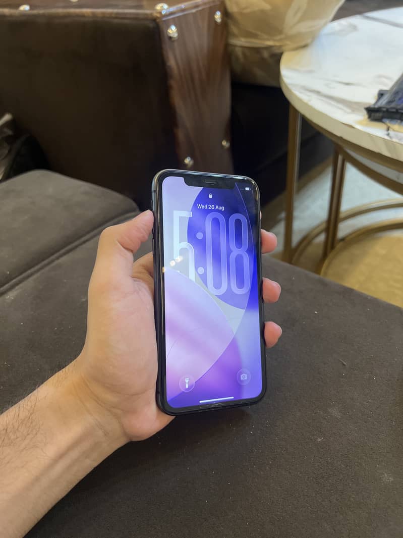 Apple iPhone 11 6