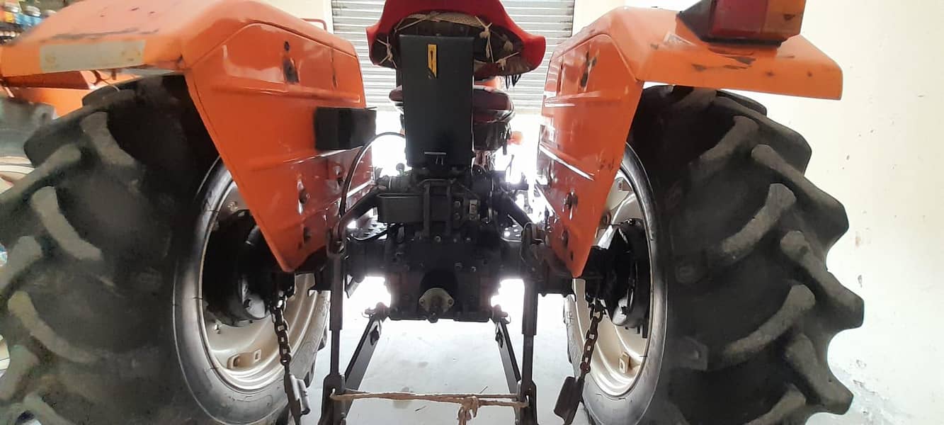 Tractor 2017 10/10 condition 8