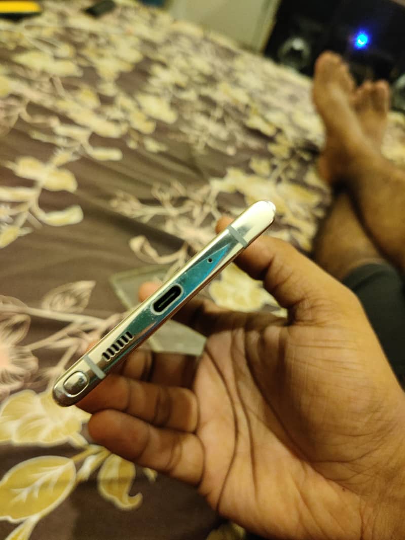 Samsung Mobile Note10 Pro 1
