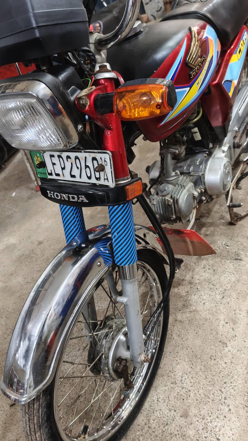 CD. 70 2016 model 9