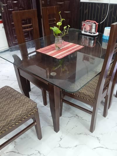 6 chairs Dining table
