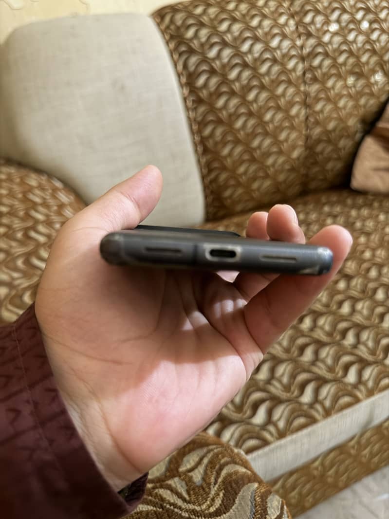 Google Pixel 7 4