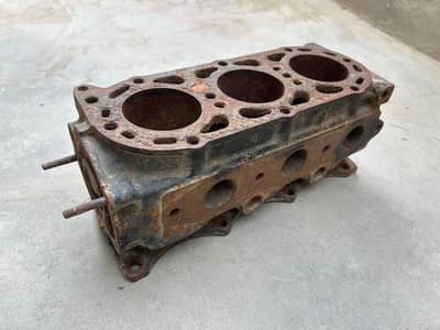 3 Cylinder Engine Head – Used / Original