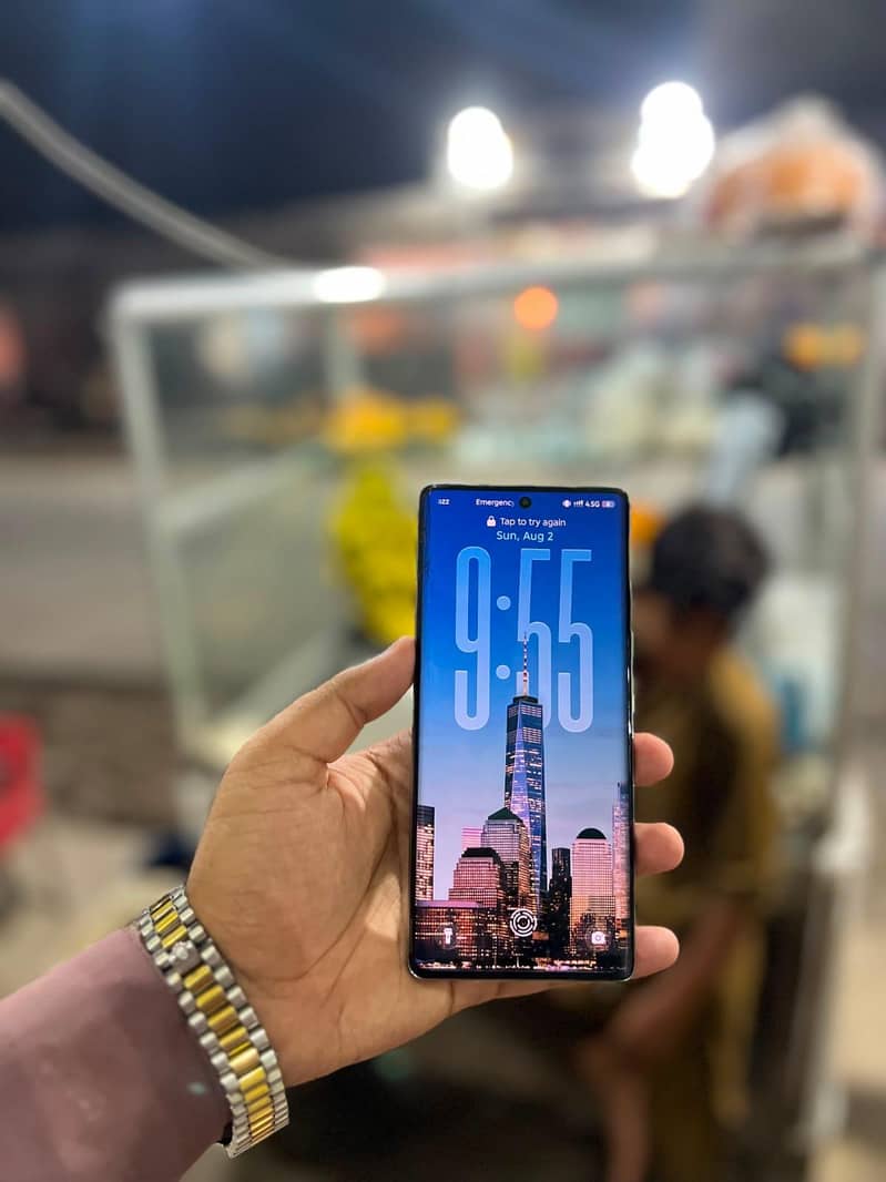Tecno CAMON 40 Pro 4