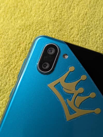 Sharp Aquos R3