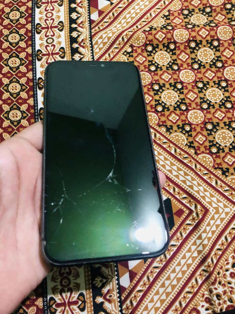 Apple iPhone 11 1