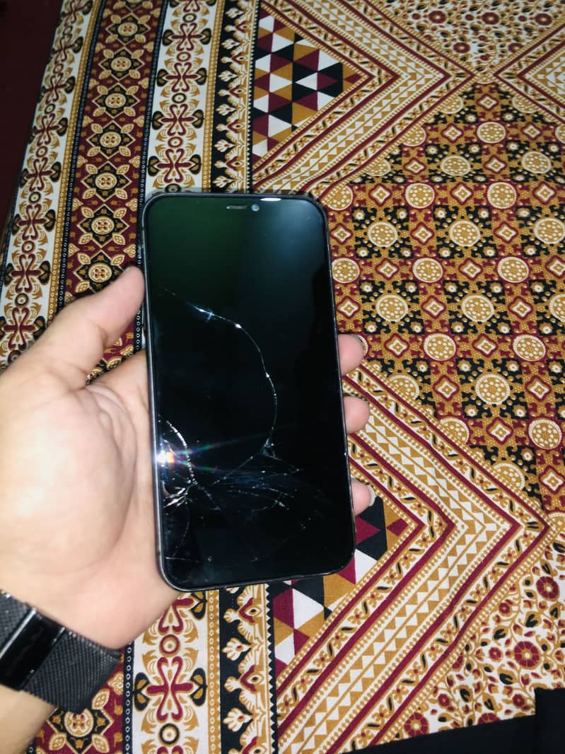 Apple iPhone 11 2