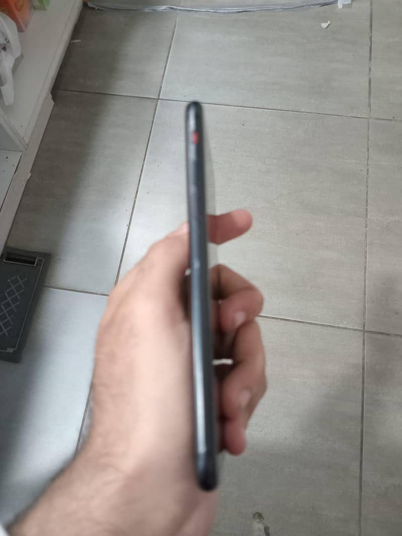 Apple iPhone 7 5