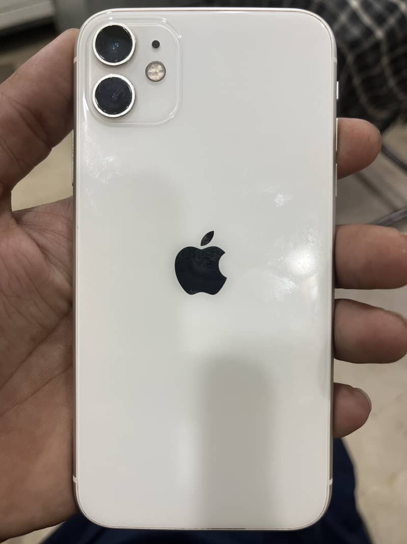 Apple iPhone 11 4