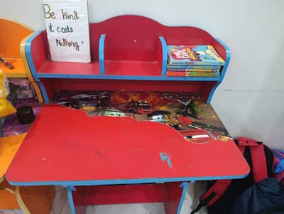 Kid's Study Table