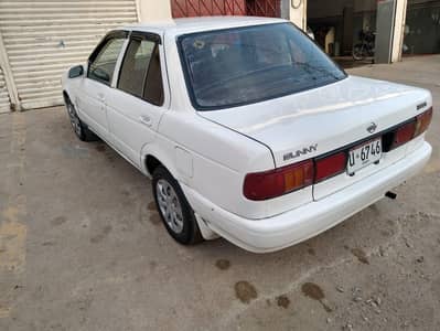 Nissan Sunny 1992