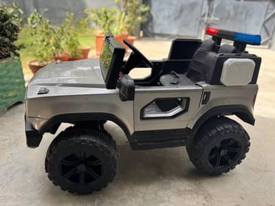Kids car only 1 week used