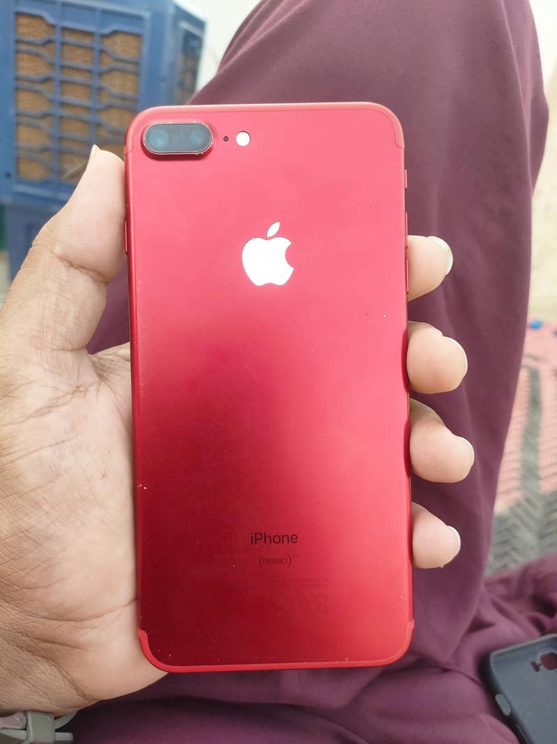 Apple iPhone 7 Plus 0