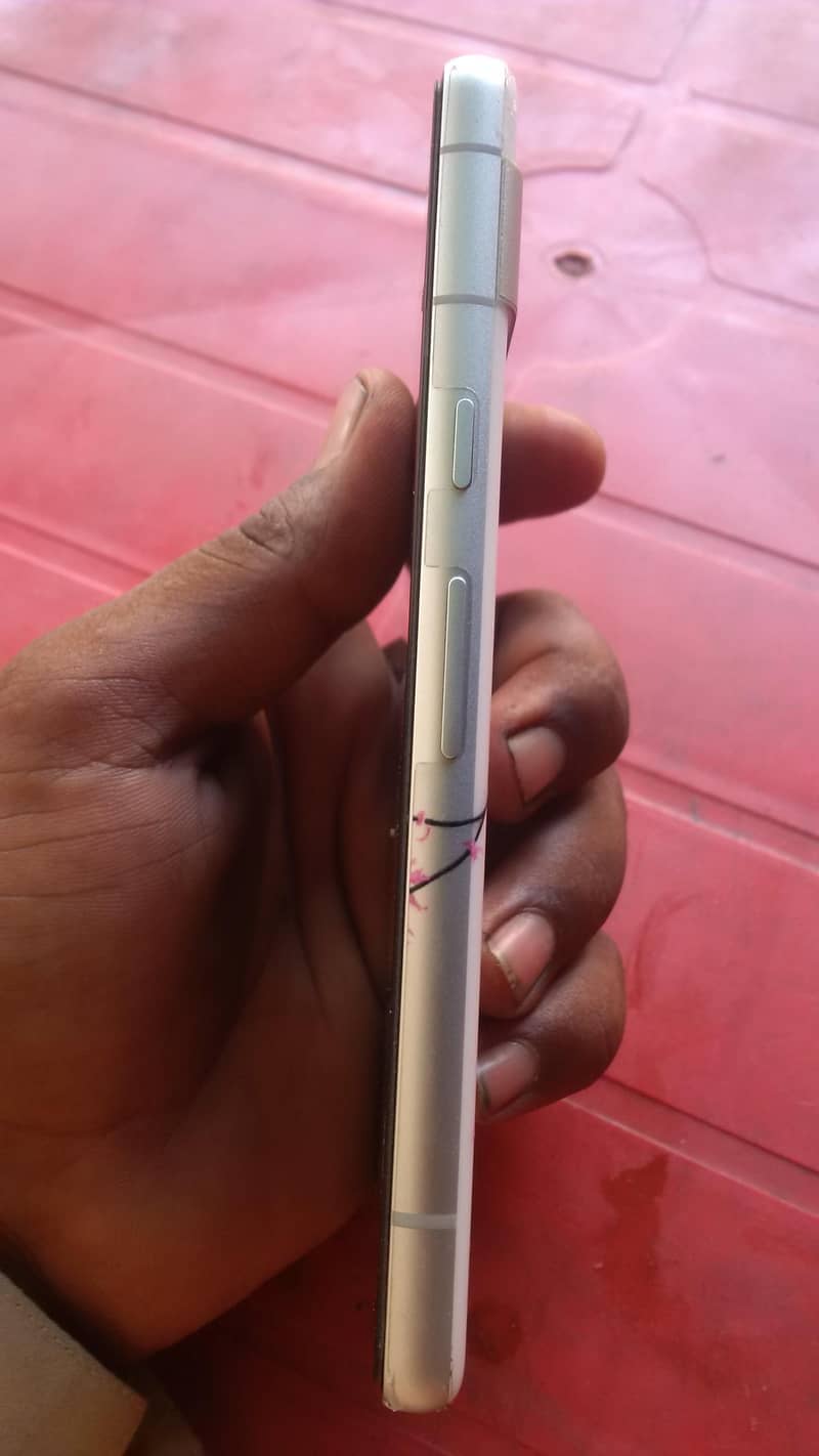 Google Pixel 7a 3