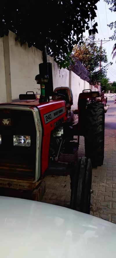 2011 Model Messy new model 70% back tyres 100% front tyres