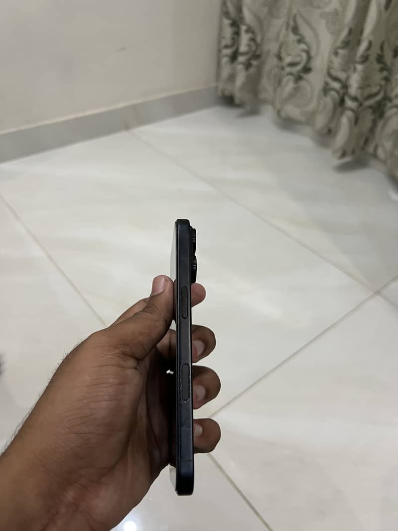 IPHONE 16 JV 1